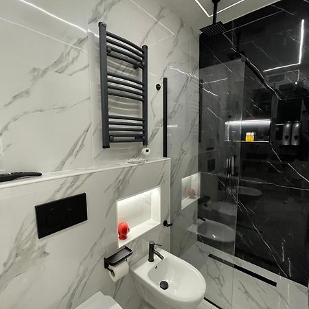 Luxury 6 Al Duomo Di Parma Apartamento Exterior foto