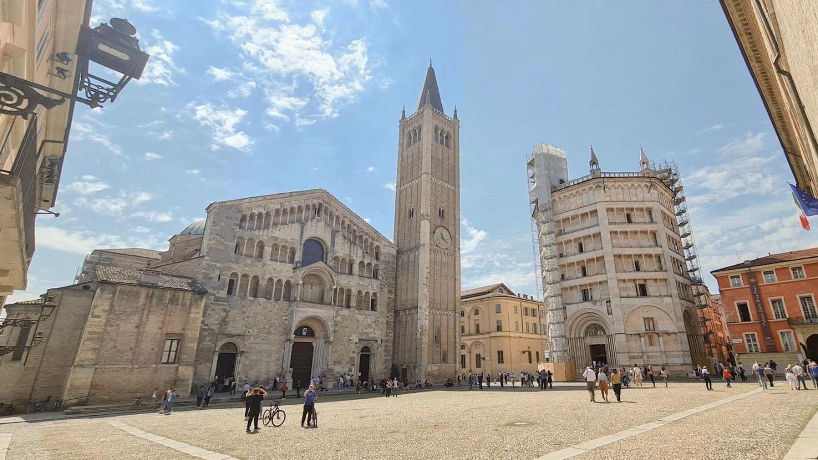 Luxury 6 Al Duomo Di Parma Apartamento Exterior foto